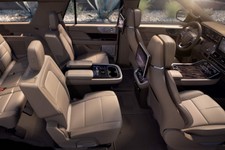 Lincoln Navigator Ins.jpg