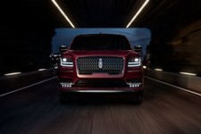 Lincoln Navigator.jpg